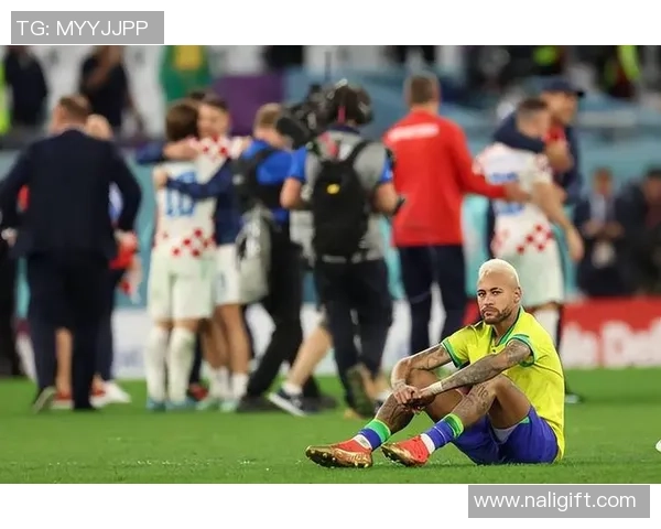 足球明星受伤揭秘骨折部位大曝光引发球迷热议