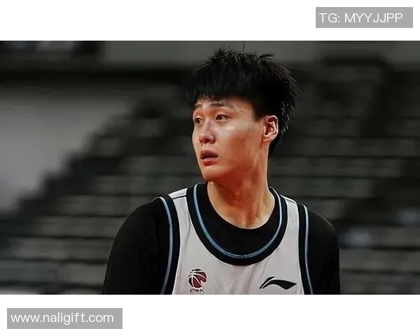 全国锦标赛分析:深圳篮球队展现出色灵活性与战术适应能力 全国锦标赛分析:深圳篮球队展现出色灵活性与战术适应能力